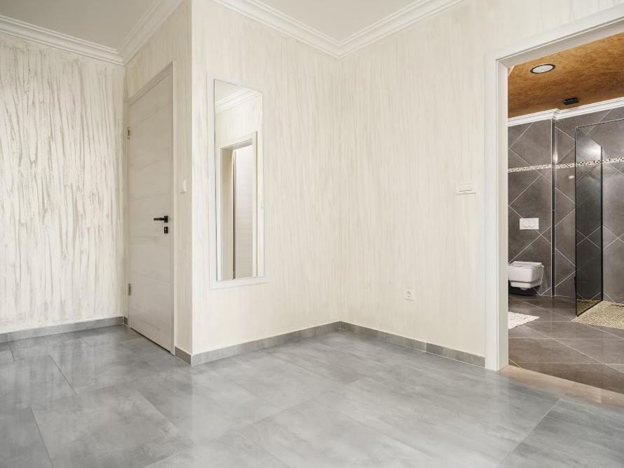 Luxury Apartments-La Dino Maky Vodice Rom bilde